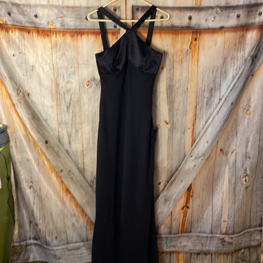 David’s Bridal Elegant Black Maxi Dress - Picture 4 of 8